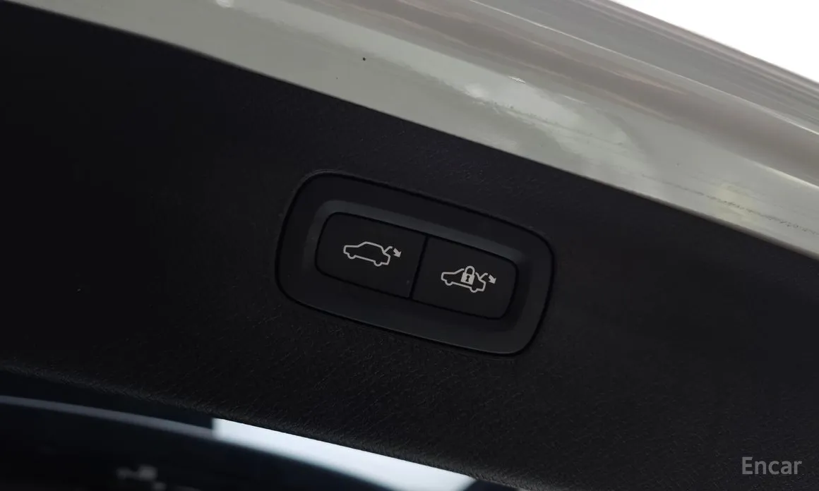 Фото 16 - Volvo XC90