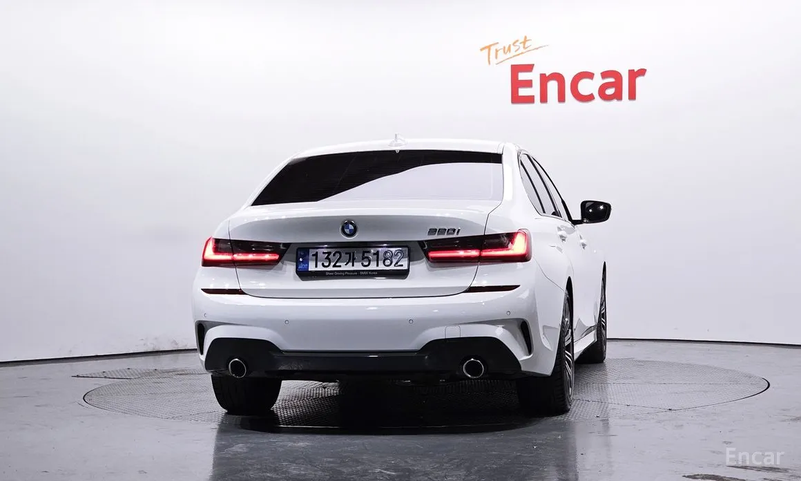 BMW 3 Series 2019 320i M Sport