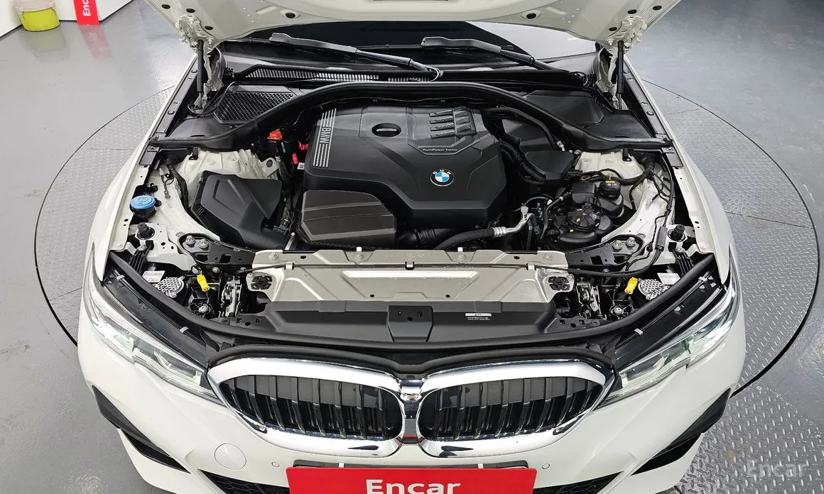 BMW 3 Series 2019 320i M Sport