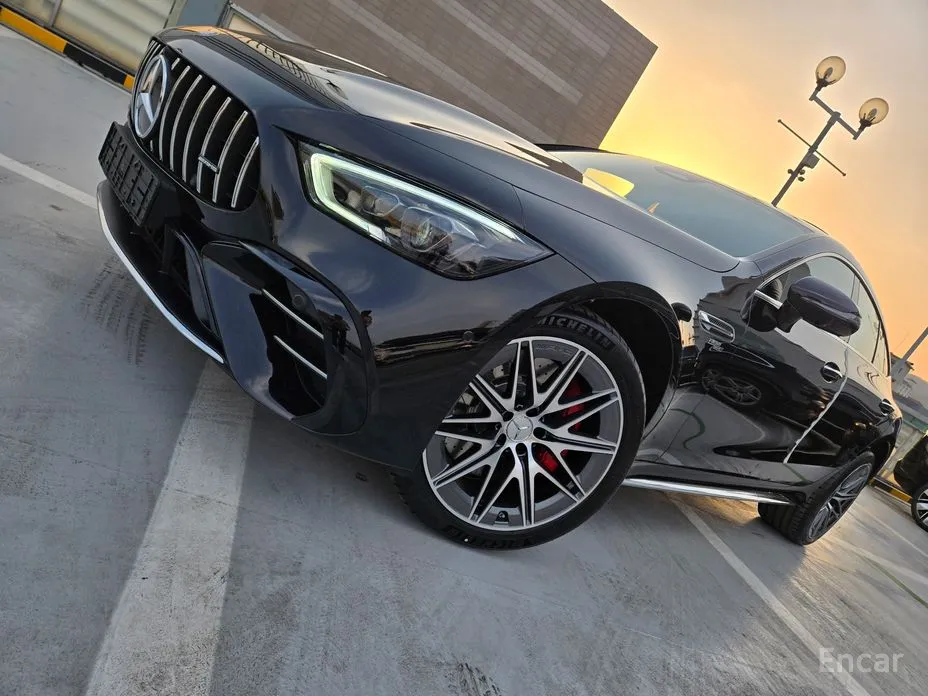 Фото 2 - Mercedes-Benz AMG GT