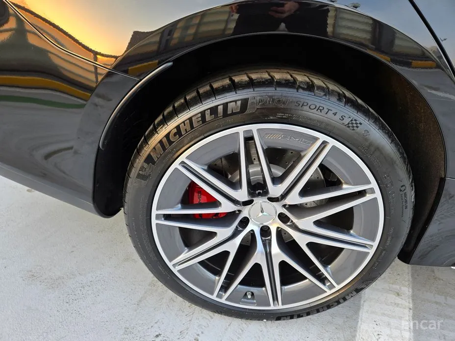 Фото 4 - Mercedes-Benz AMG GT