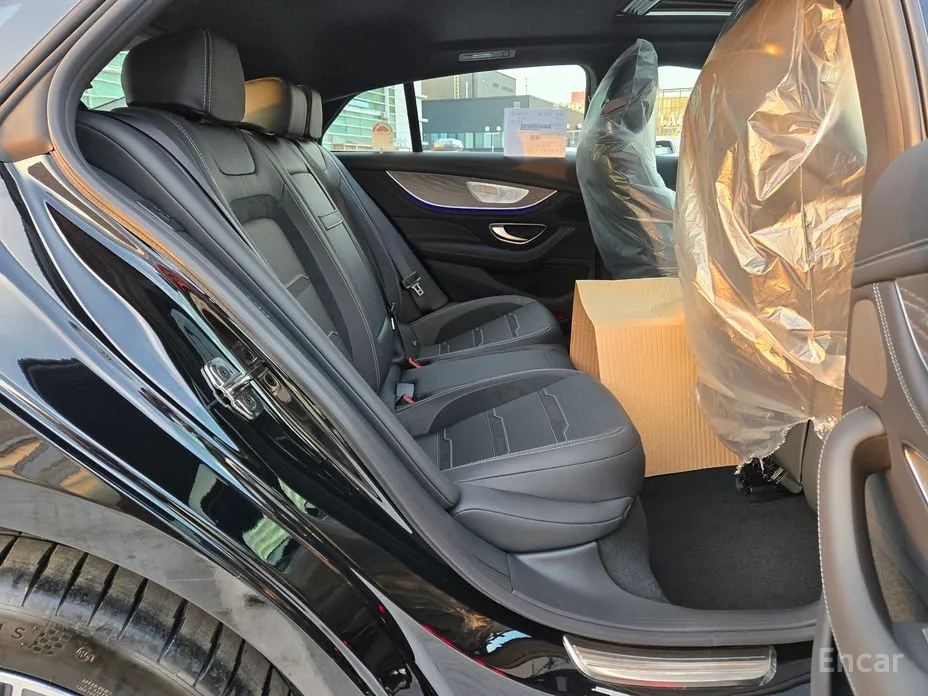 Фото 5 - Mercedes-Benz AMG GT