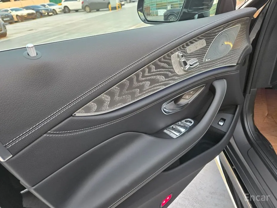 Фото 9 - Mercedes-Benz AMG GT