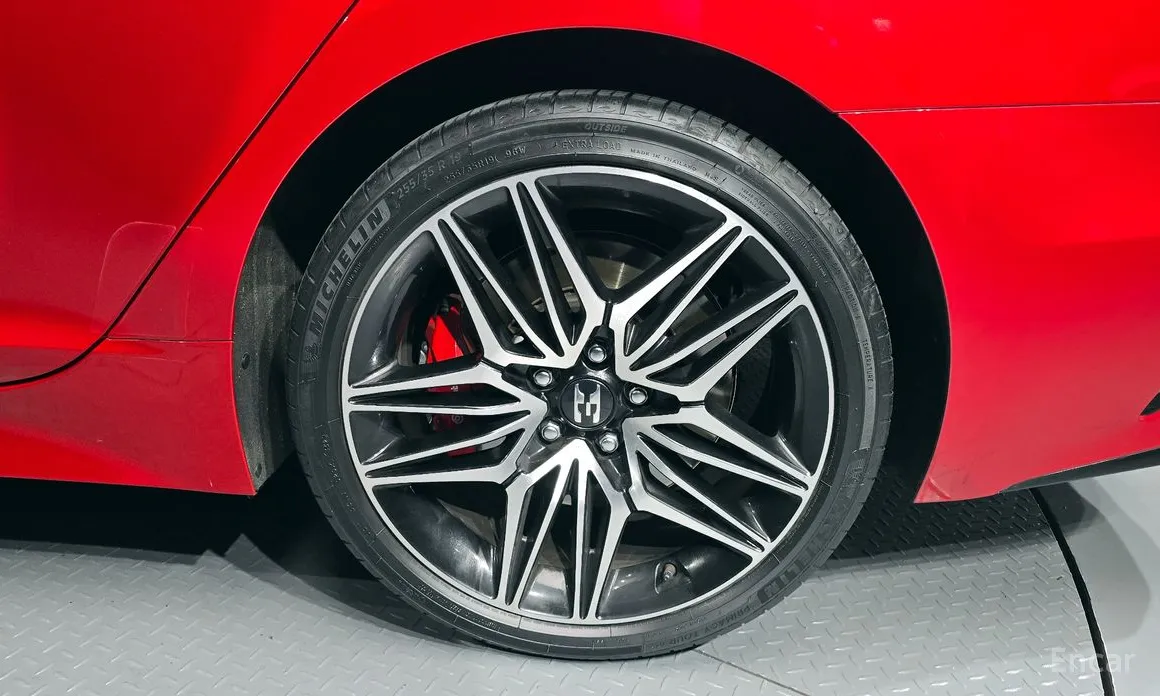 Фото 5 - Kia Stinger