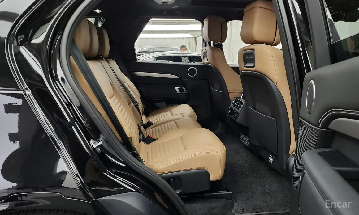 Фото 12 - Land Rover Discovery