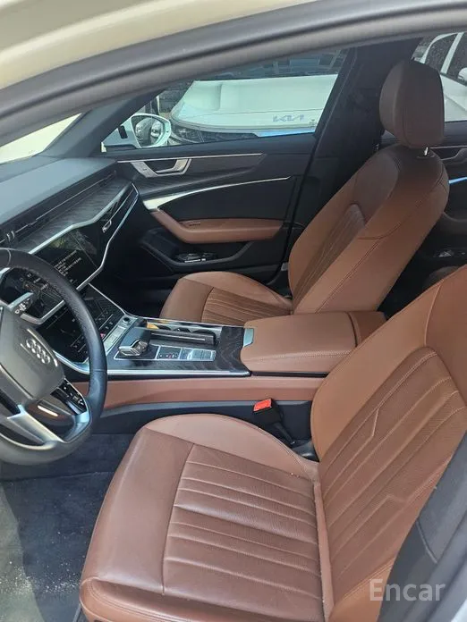 Фото 2 - Audi A6