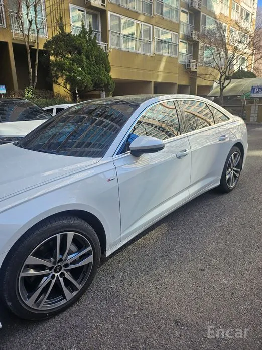 Фото 3 - Audi A6