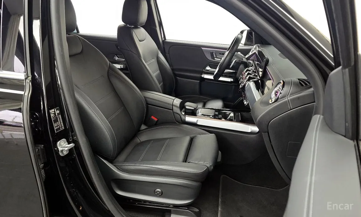 Фото 11 - Mercedes-Benz EQB