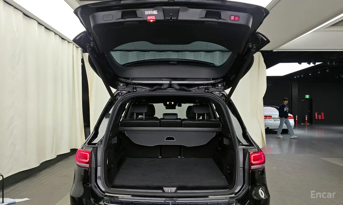 Фото 20 - Mercedes-Benz EQB