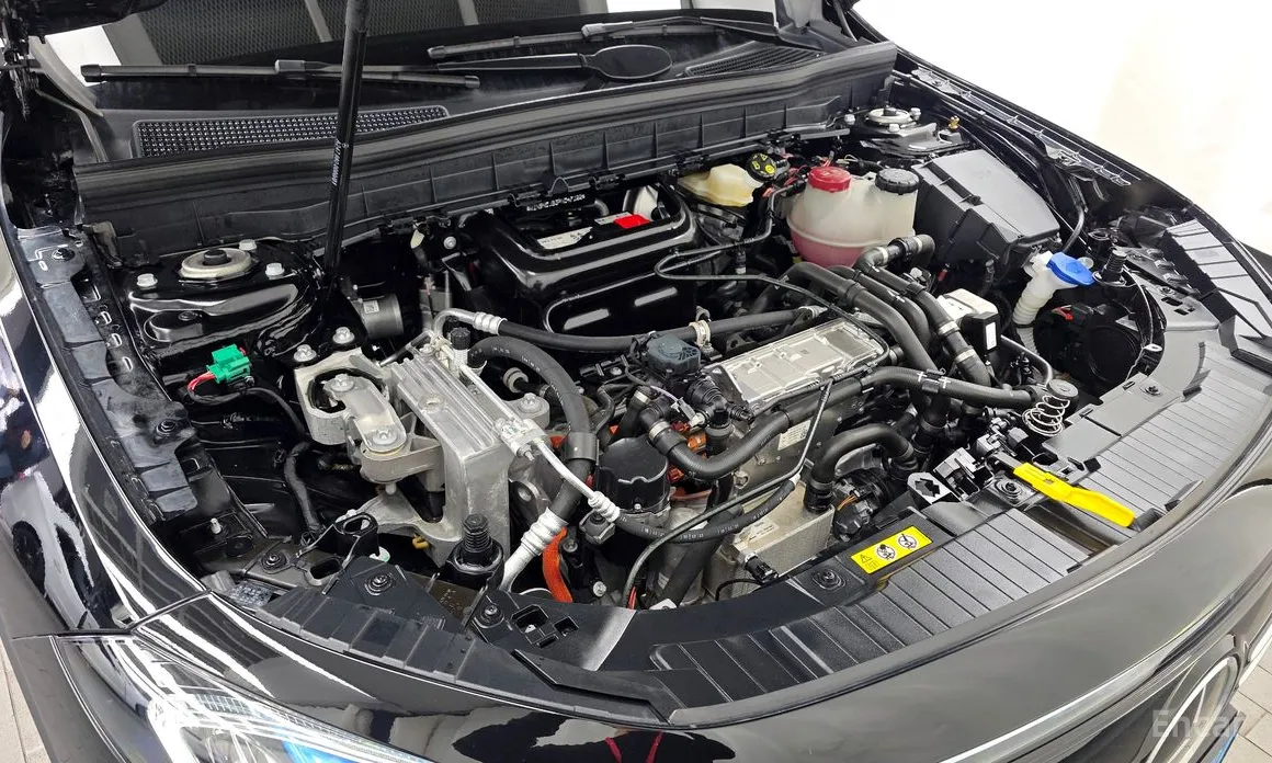 Фото 6 - Mercedes-Benz EQB