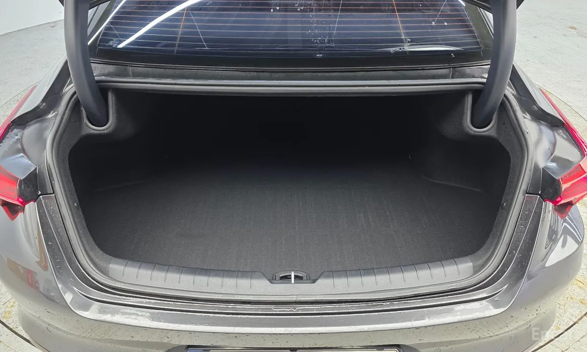 Фото 20 - Kia K8