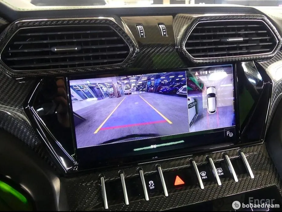 Фото 13 - Lamborghini Urus