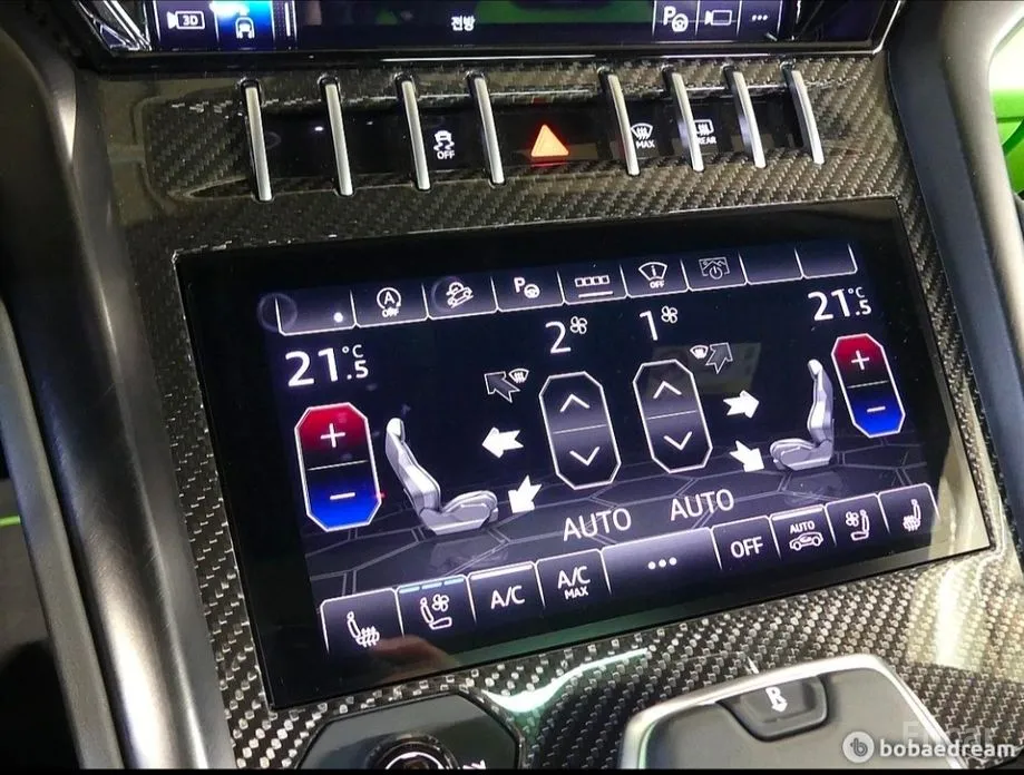 Фото 14 - Lamborghini Urus