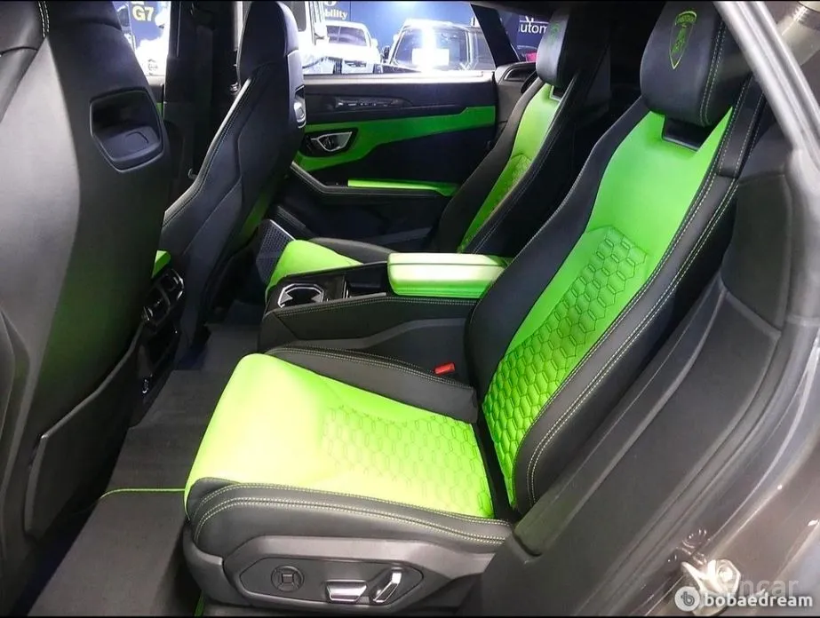 Фото 15 - Lamborghini Urus