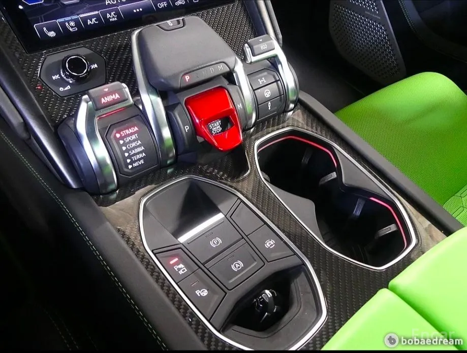 Фото 7 - Lamborghini Urus