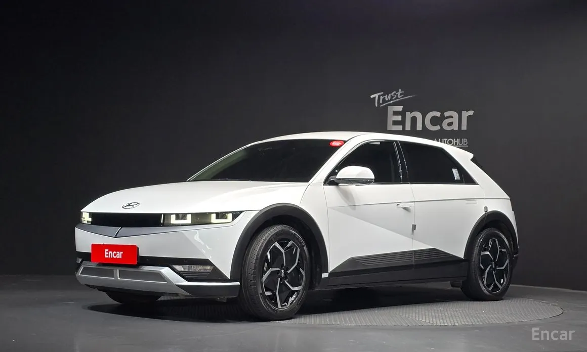 Photo 1 - Hyundai Ioniq 5