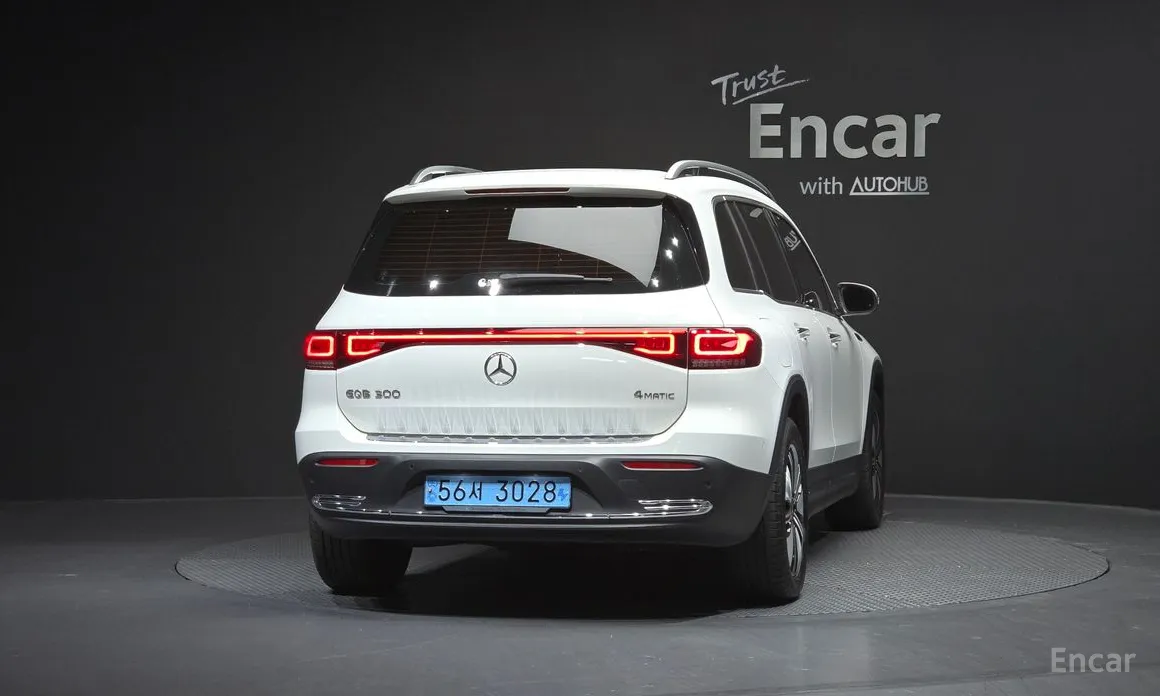 Фото 4 - Mercedes-Benz EQB