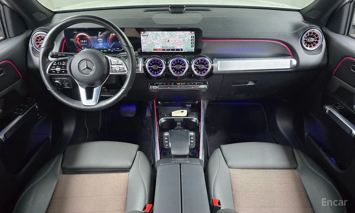 Фото 7 - Mercedes-Benz EQB