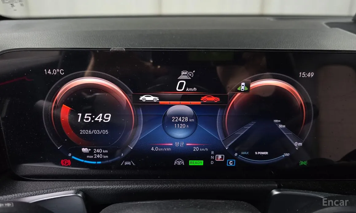 Фото 8 - Mercedes-Benz EQB