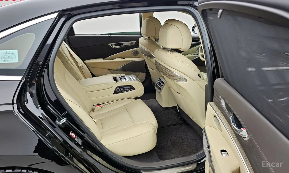 Фото 12 - Kia K9