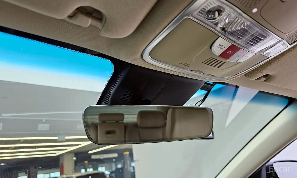 Фото 17 - Kia K9