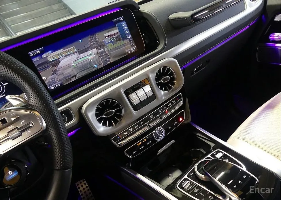 Фото 13 - Mercedes-Benz G-Class