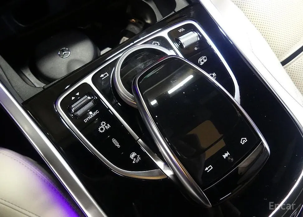 Фото 16 - Mercedes-Benz G-Class