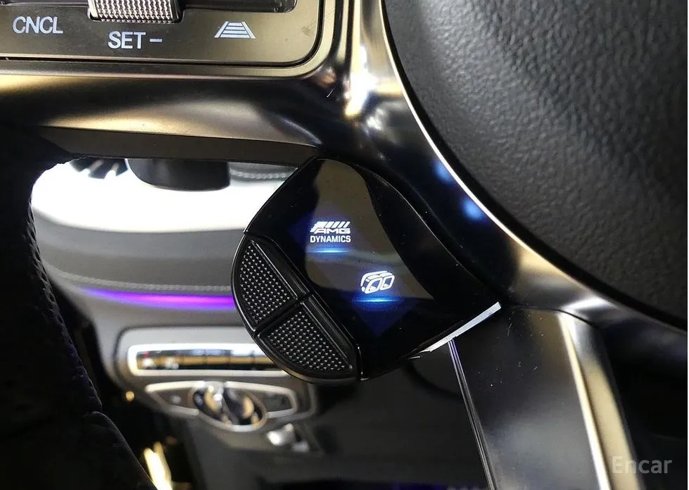 Фото 17 - Mercedes-Benz G-Class