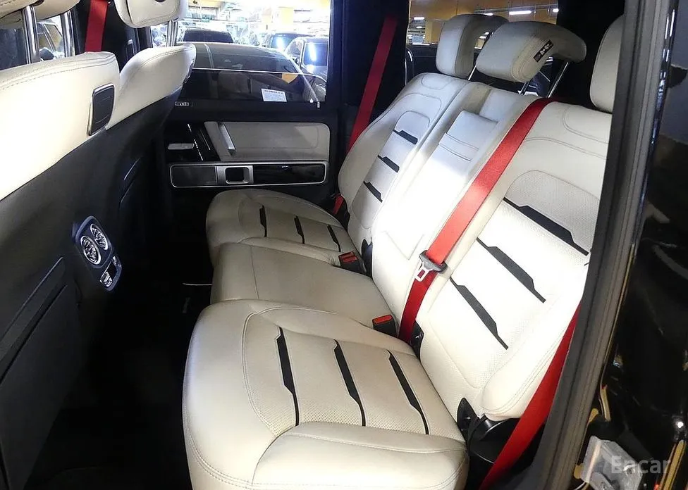 Фото 18 - Mercedes-Benz G-Class