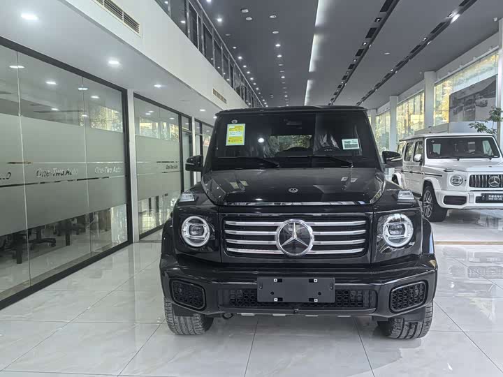 Фото 2 - Mercedes-Benz G-Class