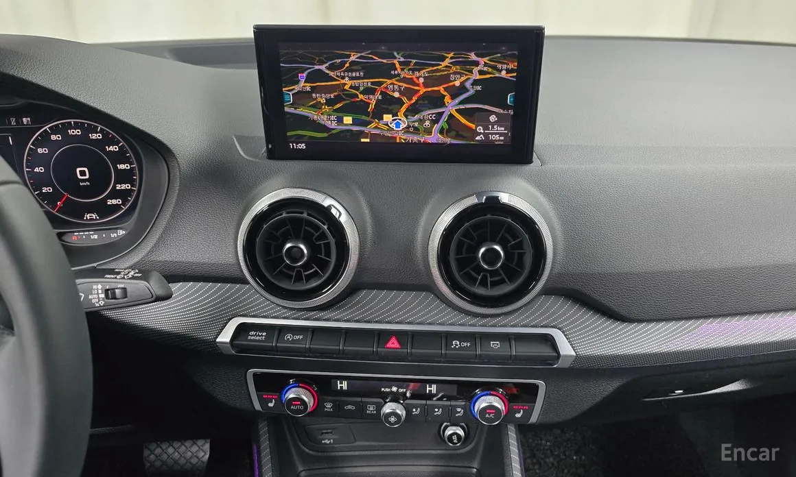 Фото 15 - Audi Q2