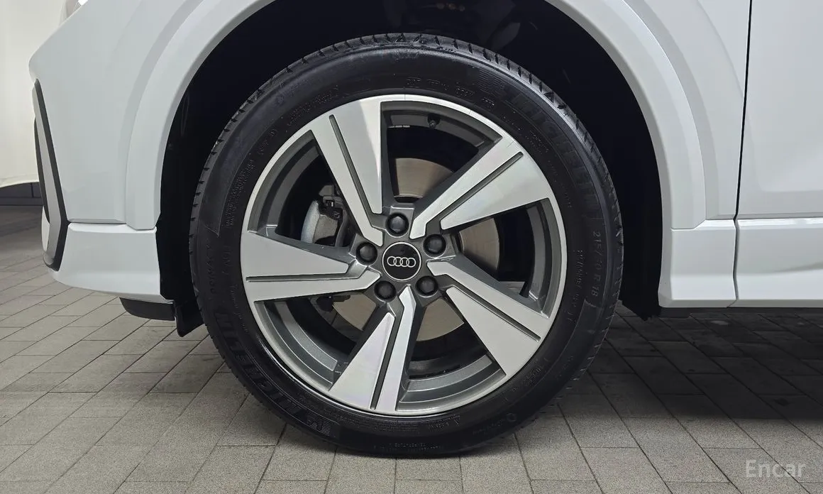 Фото 5 - Audi Q2