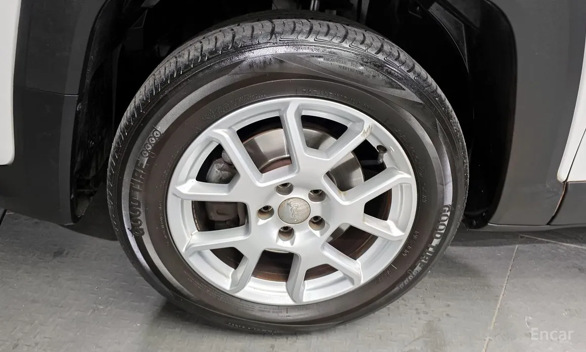 Фото 5 - Jeep Renegade