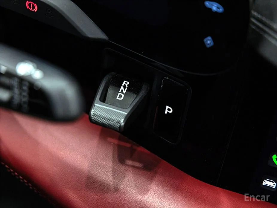 Фото 9 - Porsche Taycan