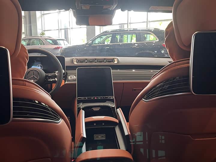 Фото 6 - Mercedes-Benz S-Class