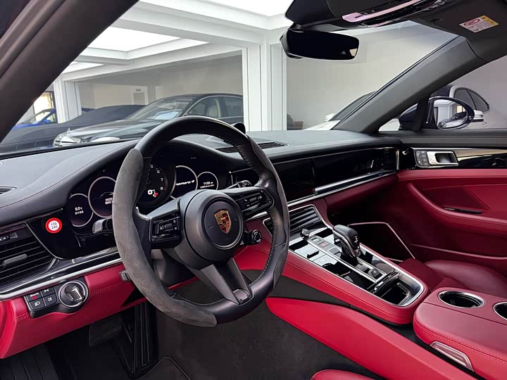 Фото 5 - Porsche Panamera