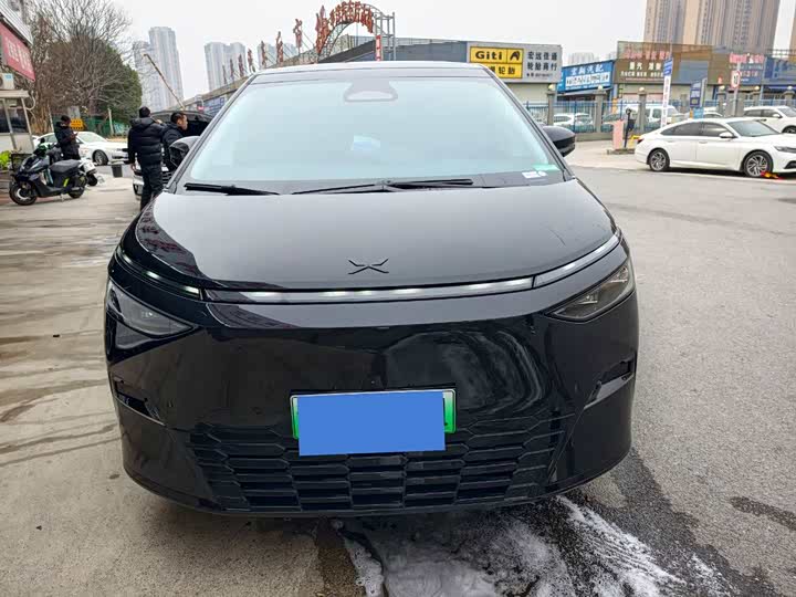 Фото 1 - XPeng X9