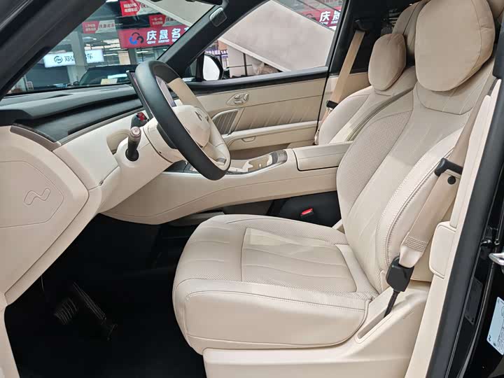 Фото 7 - Nio Onvo L90