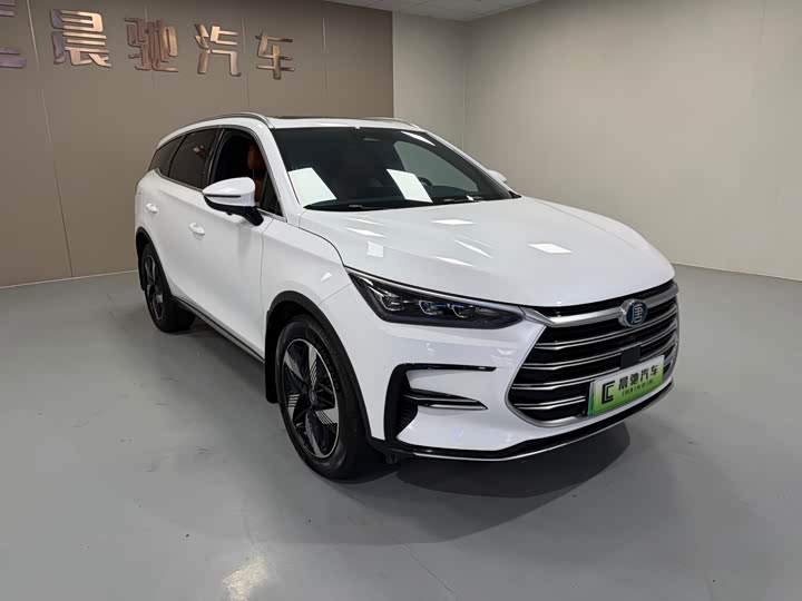 Фото 3 - BYD Tang Hybrid/EV