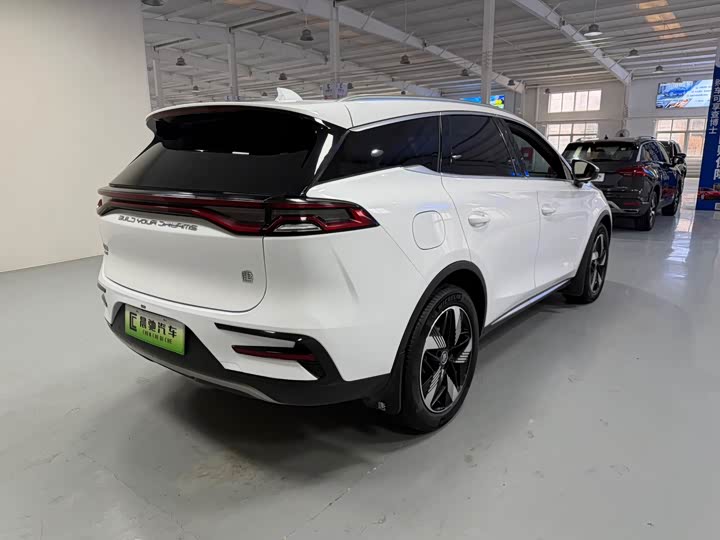 Фото 4 - BYD Tang Hybrid/EV