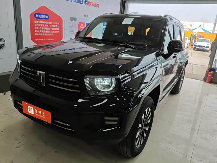 Photo 1 - Tank 700 Hybrid