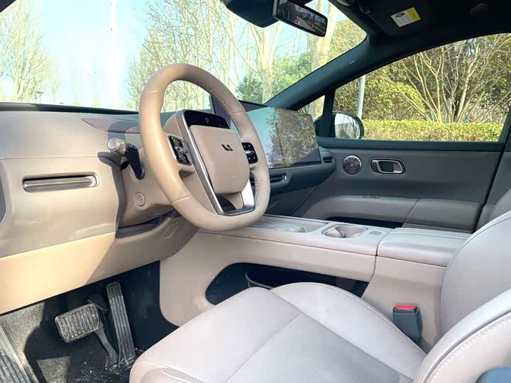 Фото 4 - LiXiang i6