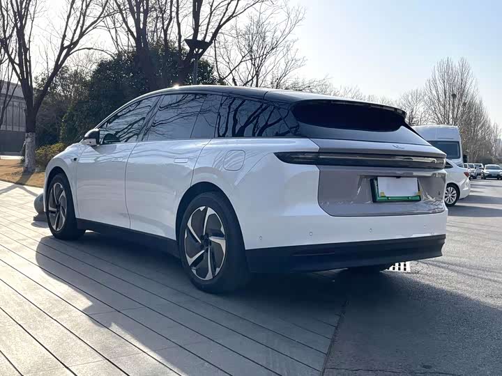 Фото 7 - LiXiang i6