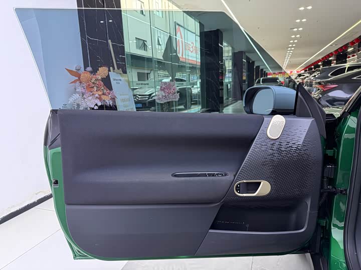 Photo 8 - Mini Cooper