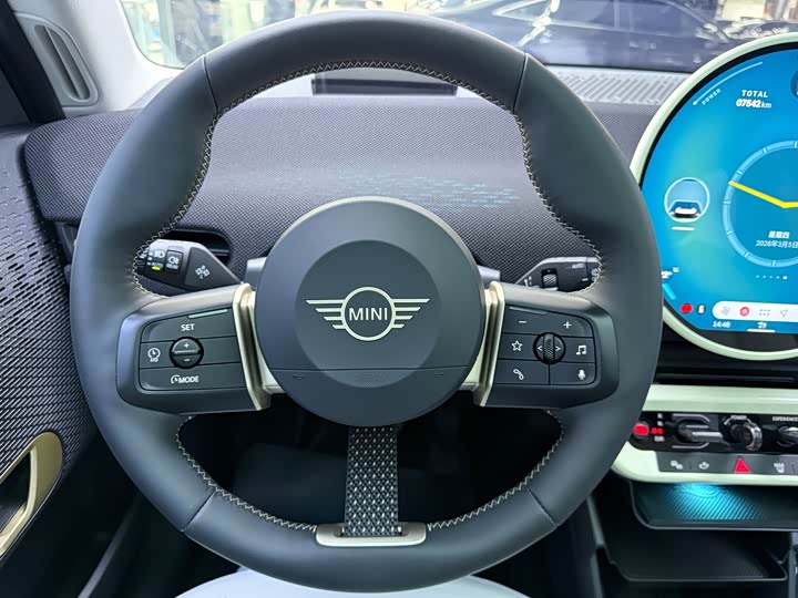 Photo 9 - Mini Cooper