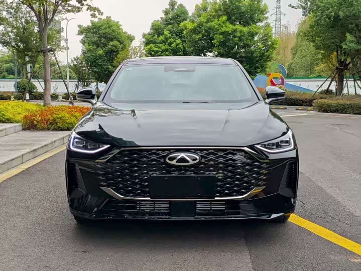 Фото 2 - Chery Arrizo 8 Pro