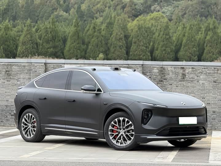 Фото 4 - Nio EC6