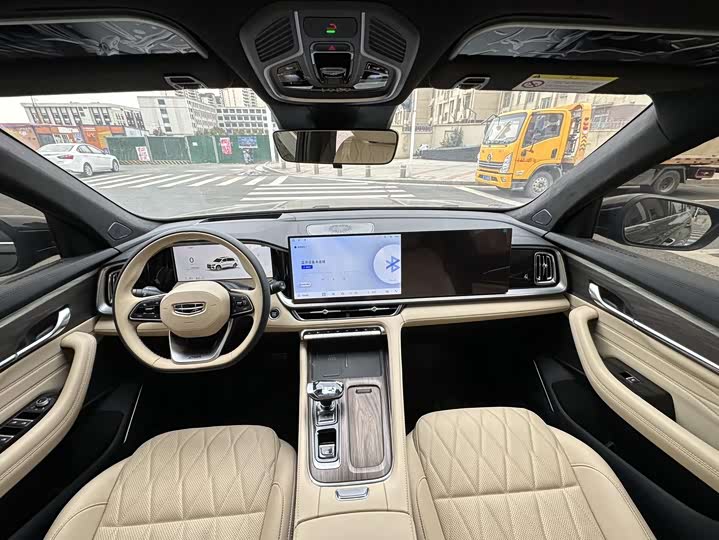 Фото 5 - Geely Monjaro