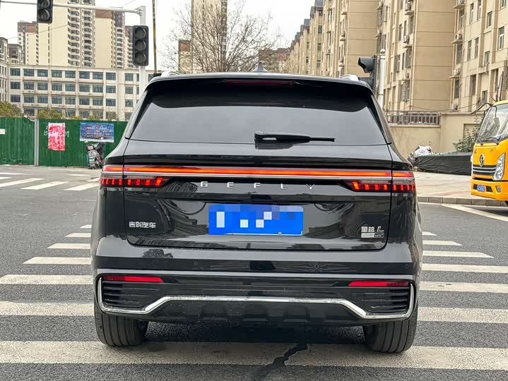 Фото 8 - Geely Monjaro