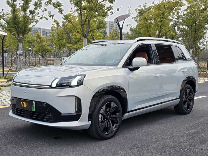 Фото 1 - GAC Aion V